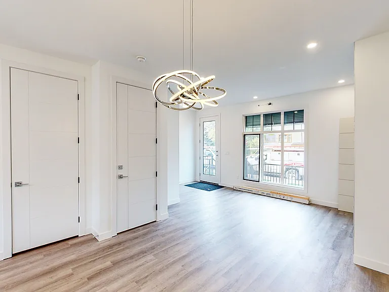 2102 13th St NW — Photo 6