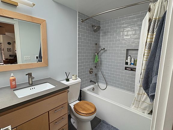 Bathroom 1 with tub and sky light
