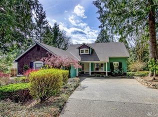 827 Rainier Ln, Port Ludlow, WA 98365