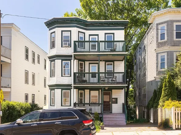 25 Child St #2, Jamaica Plain, MA 02130