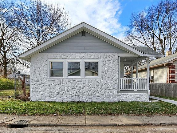 2nd image of 938 N Kealing Ave
