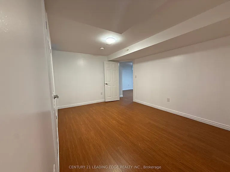 24 Wigston Ct #LOWER — Photo 16
