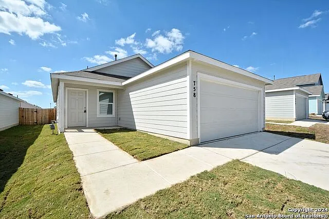 3 bed, 2.0 bath, 1440 sqft, $1,550 — Photo 2