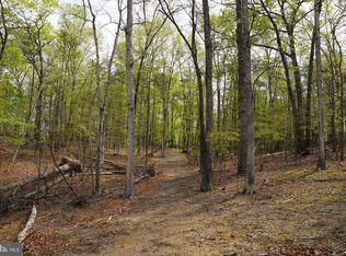 6203 Cherry Run Rd, Hedgesville, WV 25427