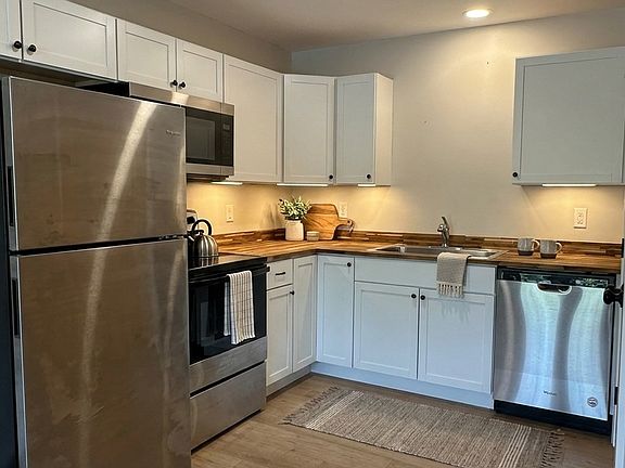 5th image of 2980 Sevier Ave #E1