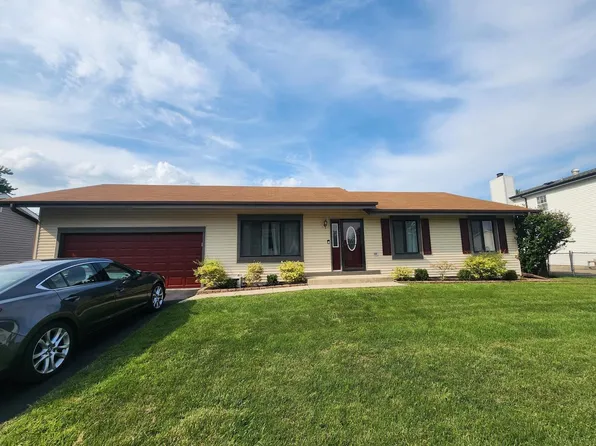 640 Lido Ter W, Bartlett, IL 60103
