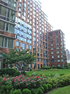 Rented by Sotheby's International Realty | media 33