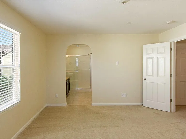1579 N Strada Way — Photo 13
