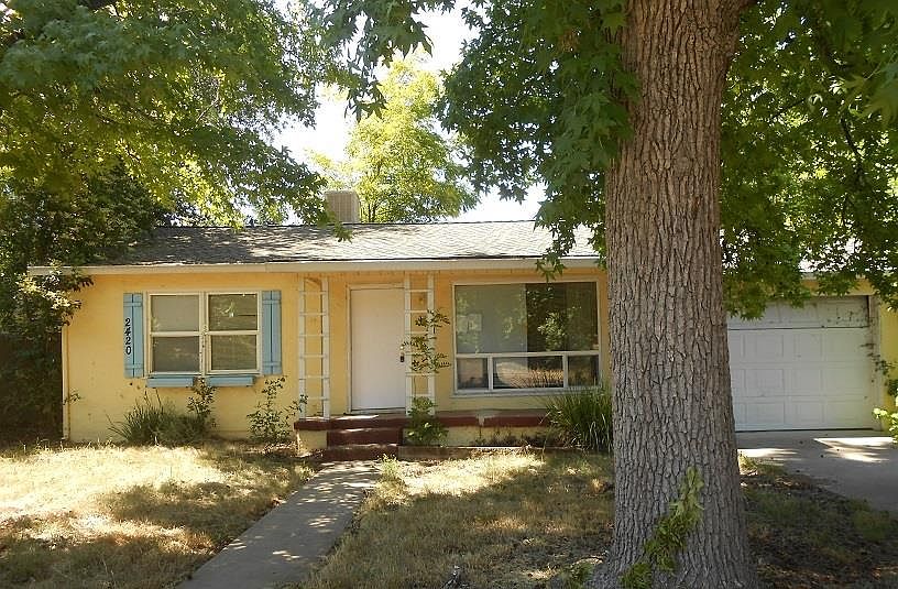 1st image of 2420 Bonnie Dr