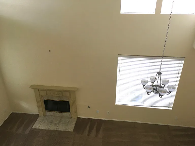 460 Middlebury Ct — Photo 26