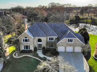 2471 W West Branch Ct, Naperville, IL 60565