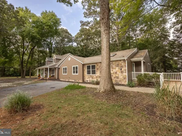 1708 E Clear Lake Dr, Salisbury, MD 21804