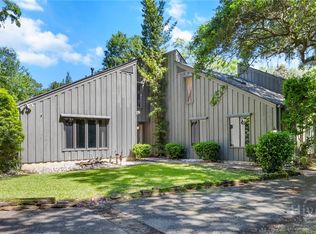 2402 Easy St, Savannah, GA 31406