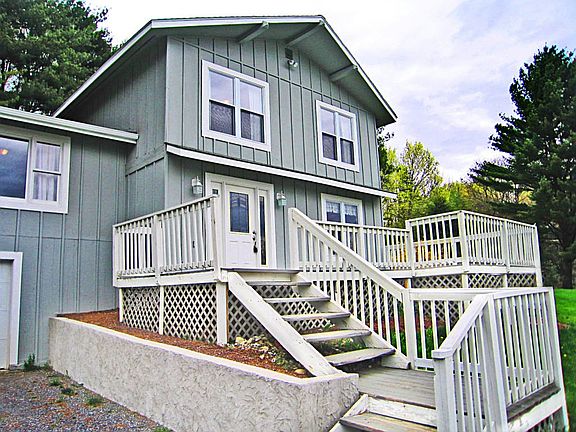 4 Lakeview Hill front views