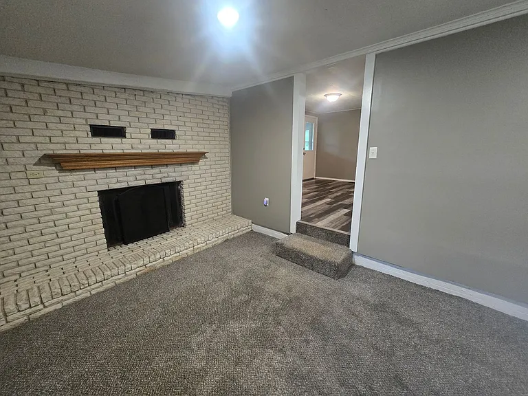 2903 W John St — Photo 23