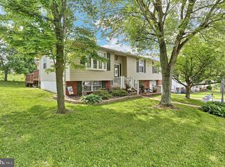 110 Delwood Dr, Dover, PA 17315