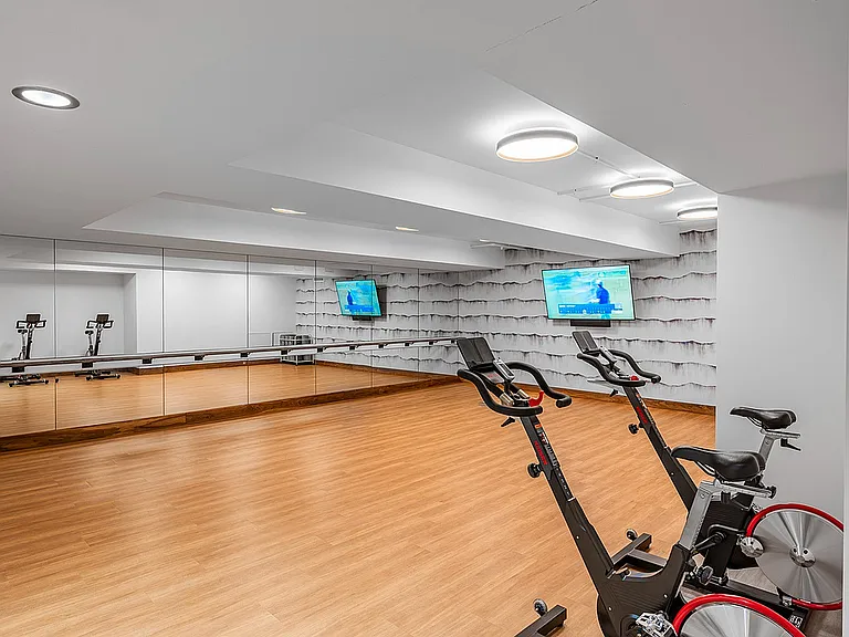 Alta moves with you_even in the gym.