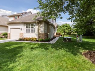 41683 Juniper Cir, Novi, MI 48377
