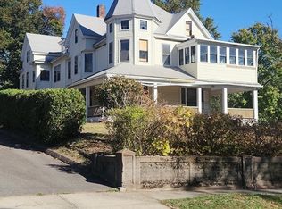 129 Morgan St, Holyoke, MA 01040