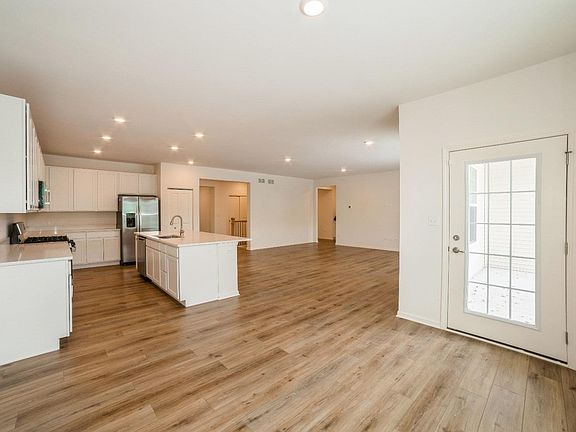 5th image of 10077 W 144th Ct