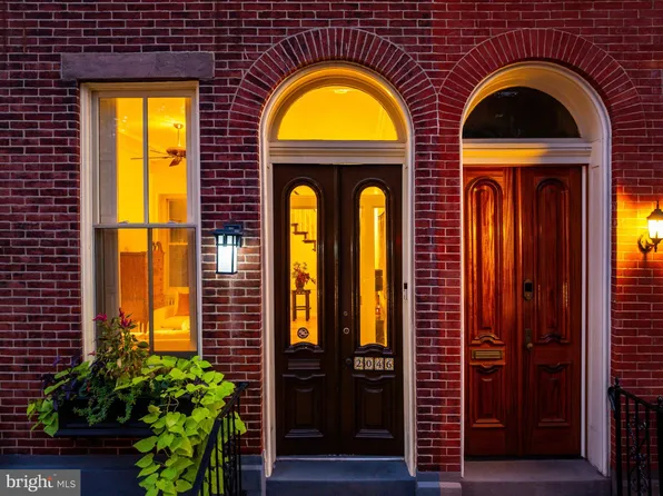 2046 Cherry St, Philadelphia, PA 19103