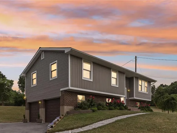 4641 Kernsville Rd, Orefield, PA 18069