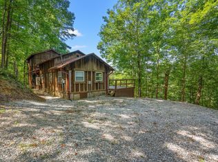 525 Lake Rd, East Bernstadt, KY 40729