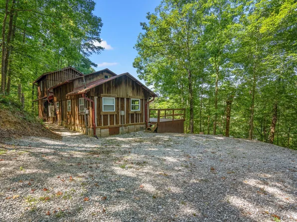 525 Lake Rd, East Bernstadt, KY 40729