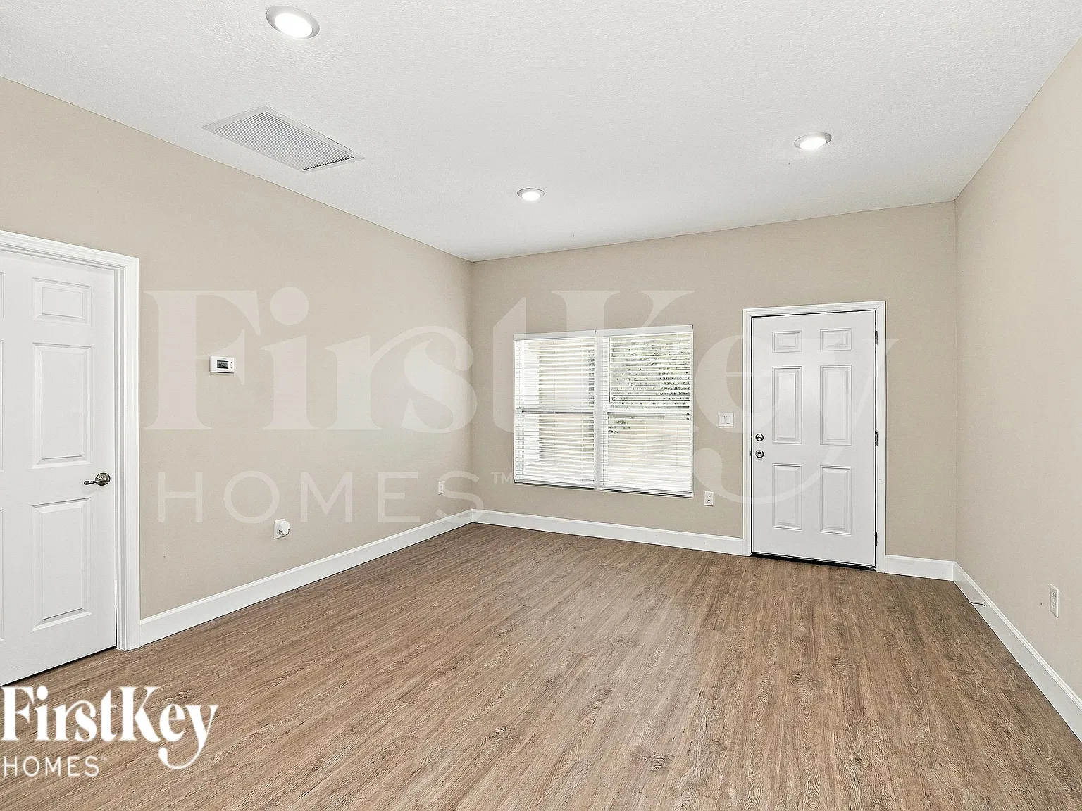 4 bed, 3.0 bath, 1850 sqft, $1,980 — Photo 2