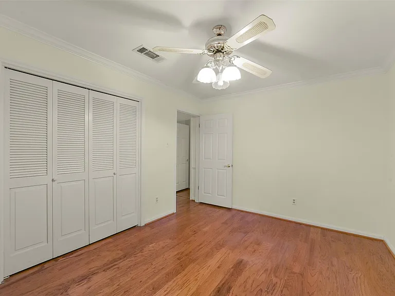 110 Hillcrest Dr — Photo 23