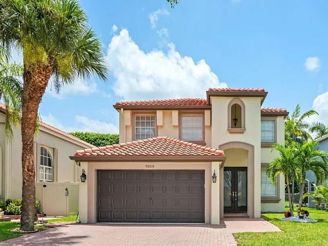 9058 Alexandra Cir