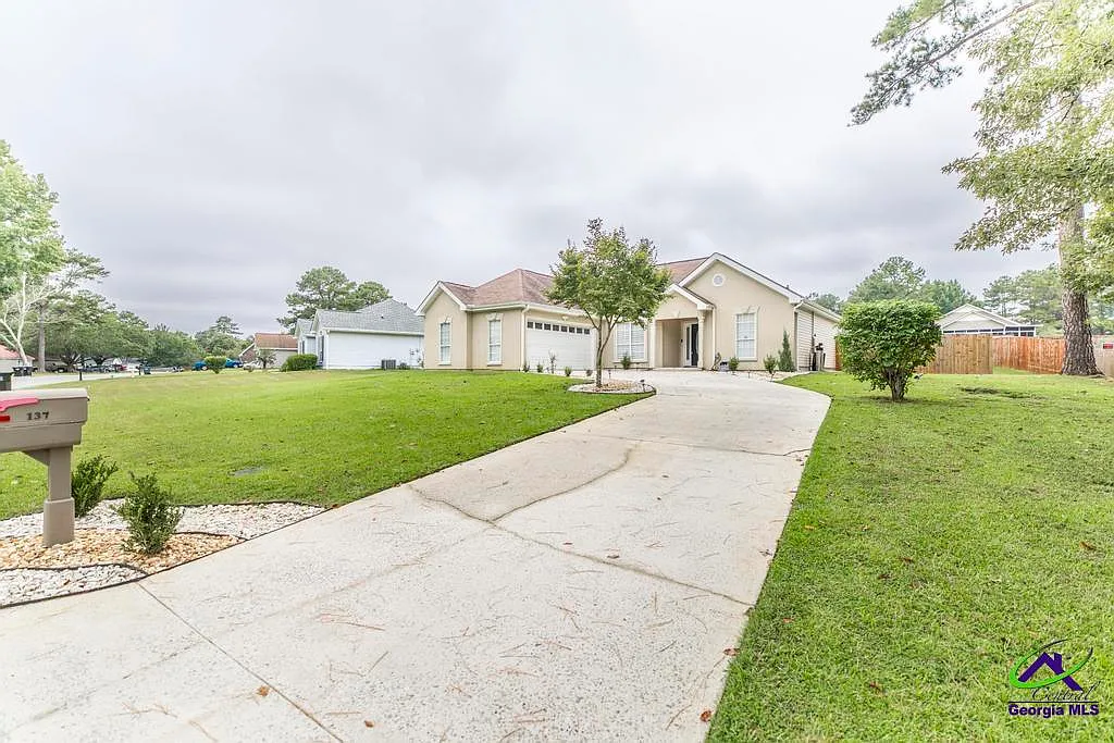 3 bed, 2.0 bath, 1508 sqft, $1,875 — Photo 4