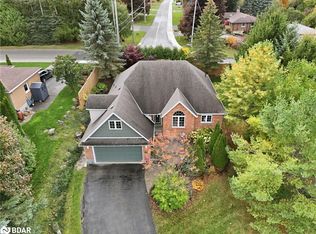 32 Dickinson Ct, Centre Wellington, ON N0B 1S0