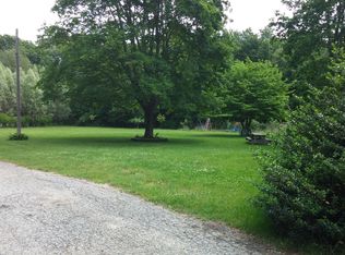 220 Franklin Rd, Coventry, RI 02816