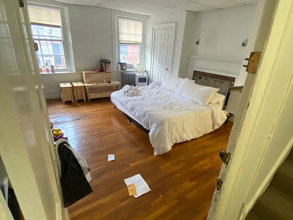 90 Myrtle St #6