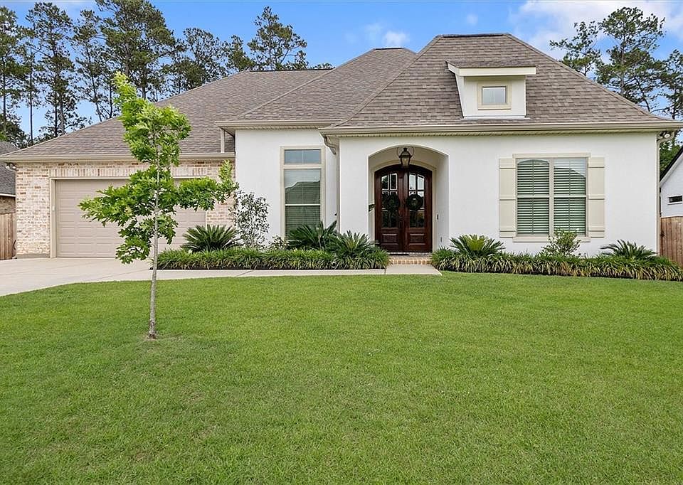 1st image of 424 Belle Pointe Dr