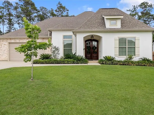 424 Belle Pointe Dr, Madisonville, LA 70447