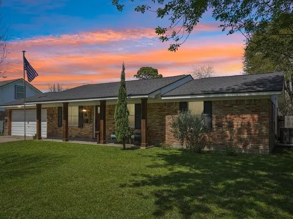 1702 16th Ave N, Texas City, TX 77590