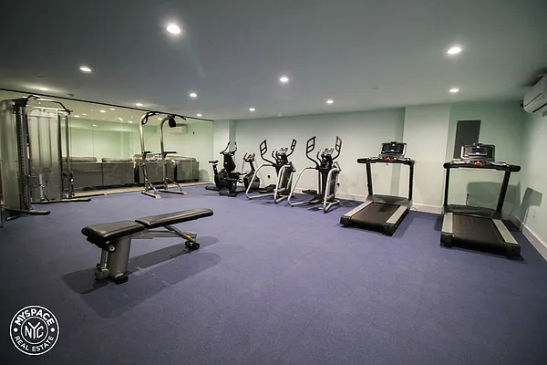 Rented by MySpaceNYC | media 11