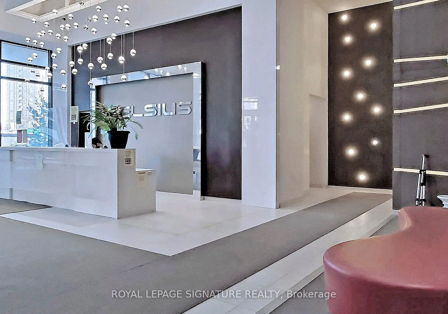 68 Canterbury Pl — Photo 3