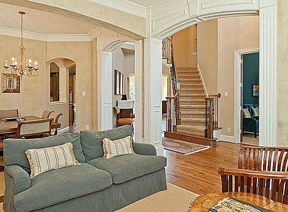 5th image of 4756 Parkside Dr