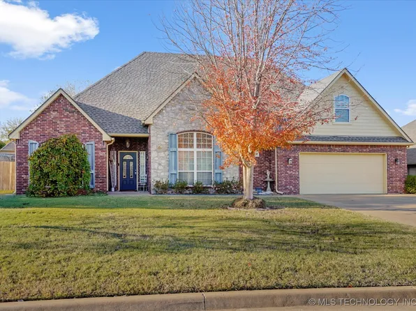 25576 Blackberry Blvd, Claremore, OK 74019