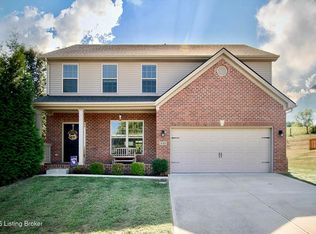 332 White Cliffs Ln, Frankfort, KY 40601