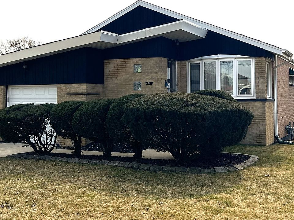 1st image of 4041 W 107th St