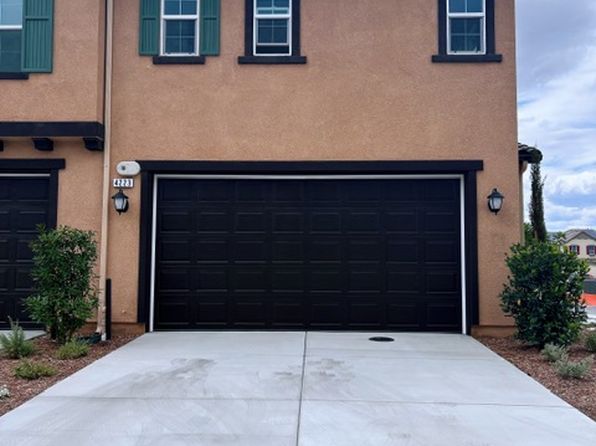 4223 E Carmel Privado