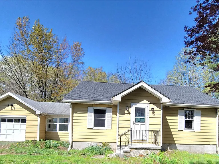1084 State Route 17K — Photo 2