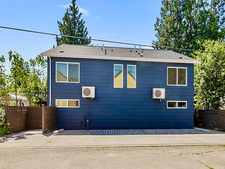 832 S Sullivan St — Photo 27