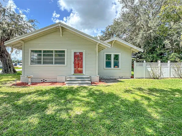 128 S Lanier Ave, Fort Meade, FL 33841
