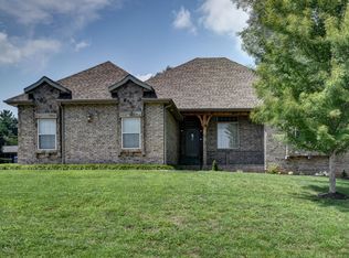 2695 W Nottingham St, Springfield, MO 65810