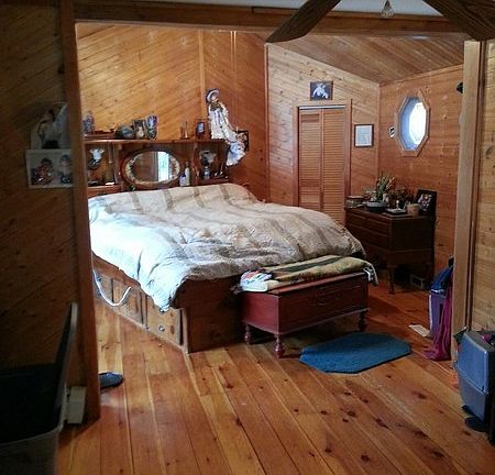 master bed room : 100% soft pine floors and walls...very bright, large windows